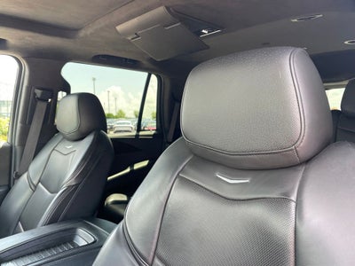 2020 Cadillac Escalade Platinum Edition
