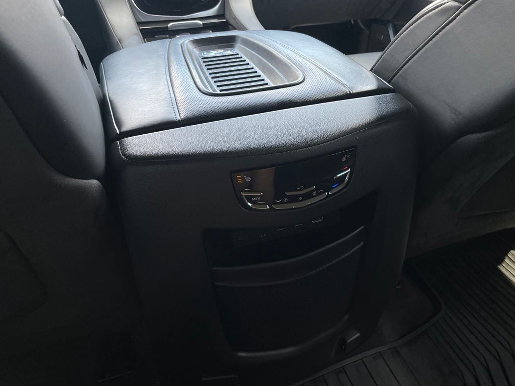 2020 Cadillac Escalade Platinum Edition