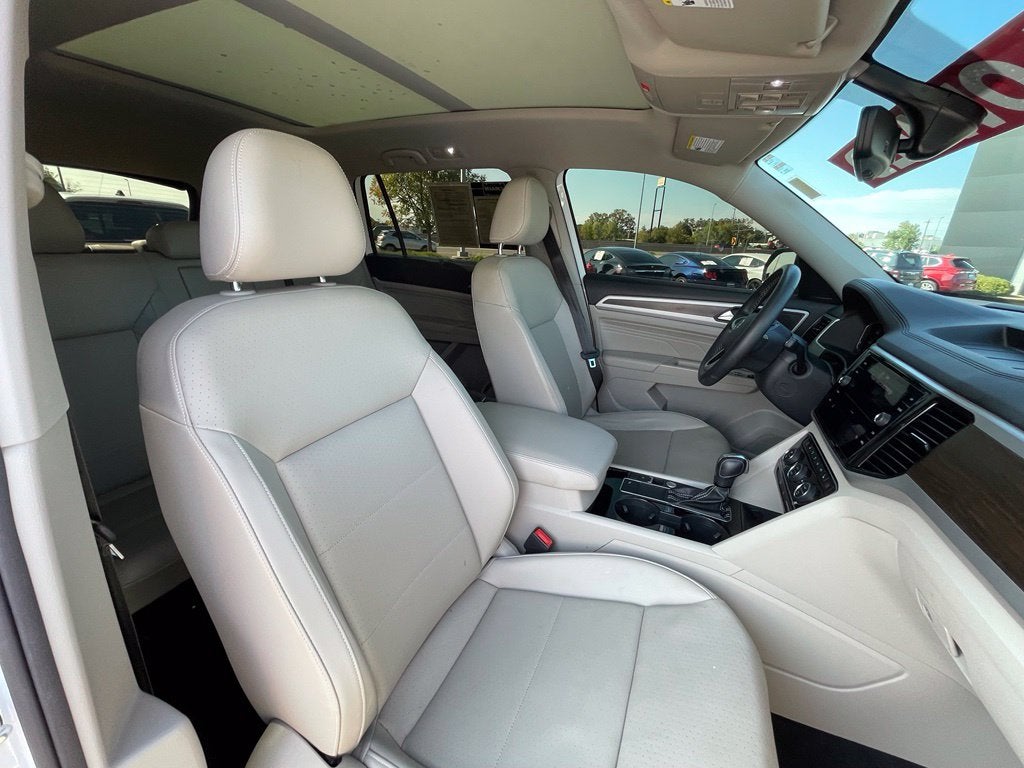 2022 Volkswagen Atlas 2.0T SE w/Technology