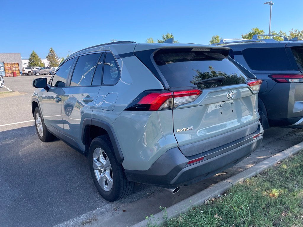 2021 Toyota RAV4 XLE