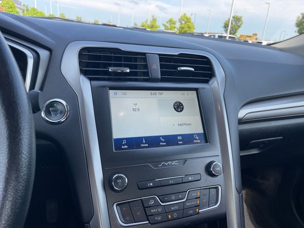 2020 Ford Fusion SE