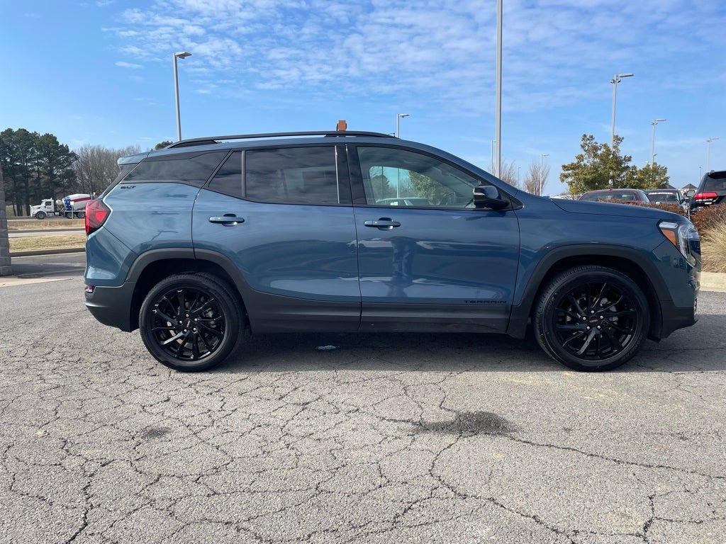 2024 GMC Terrain SLT