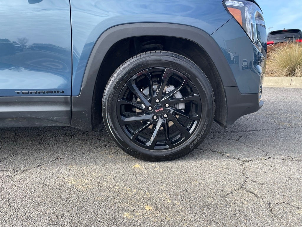 2024 GMC Terrain SLT