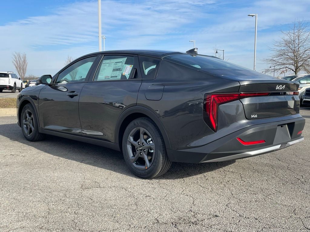 2026 Kia K4 LXS