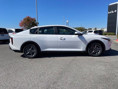 2027 Kia K4 LXS
