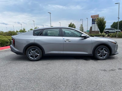 2026 Kia K4 LXS