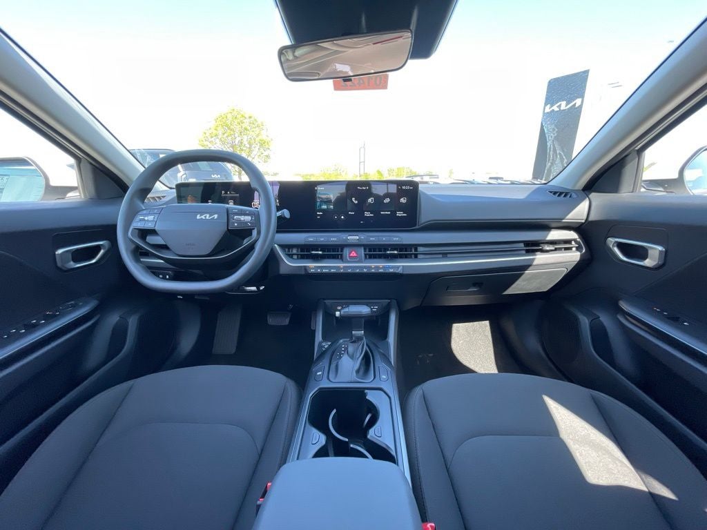 2026 Kia K4 LX