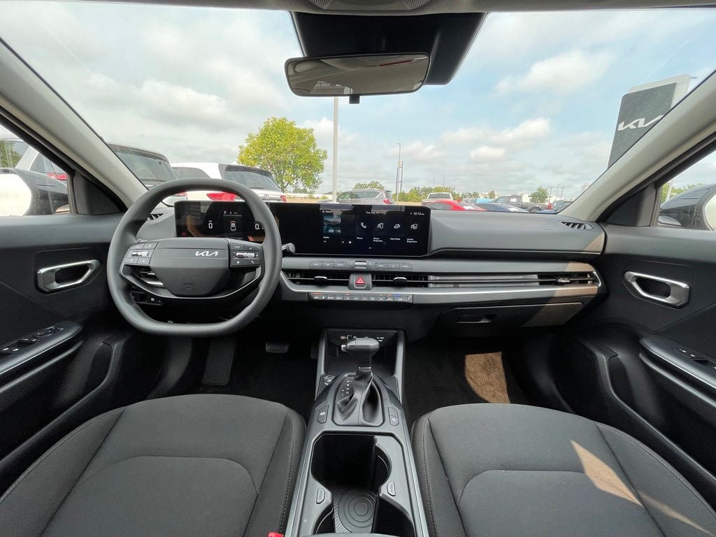 2026 Kia K4 LX