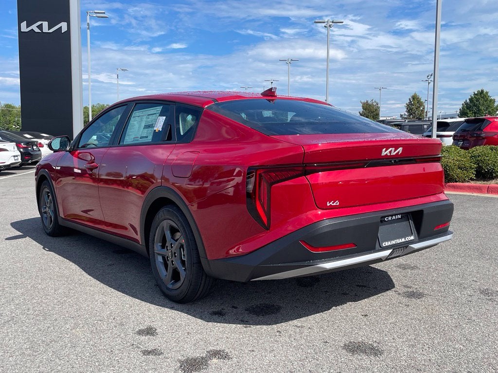 2026 Kia K4 LXS