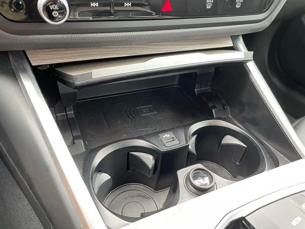 2025 BMW 3 Series 330i xDrive