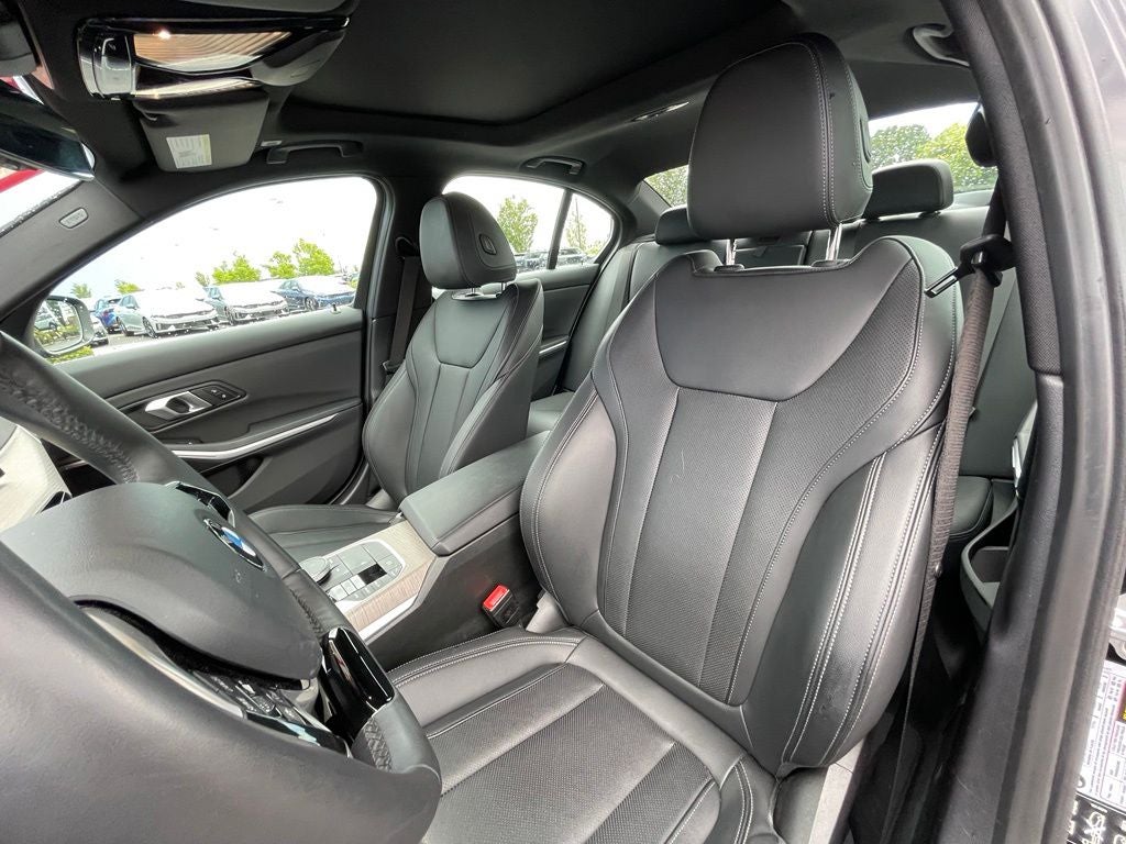 2025 BMW 3 Series 330i xDrive