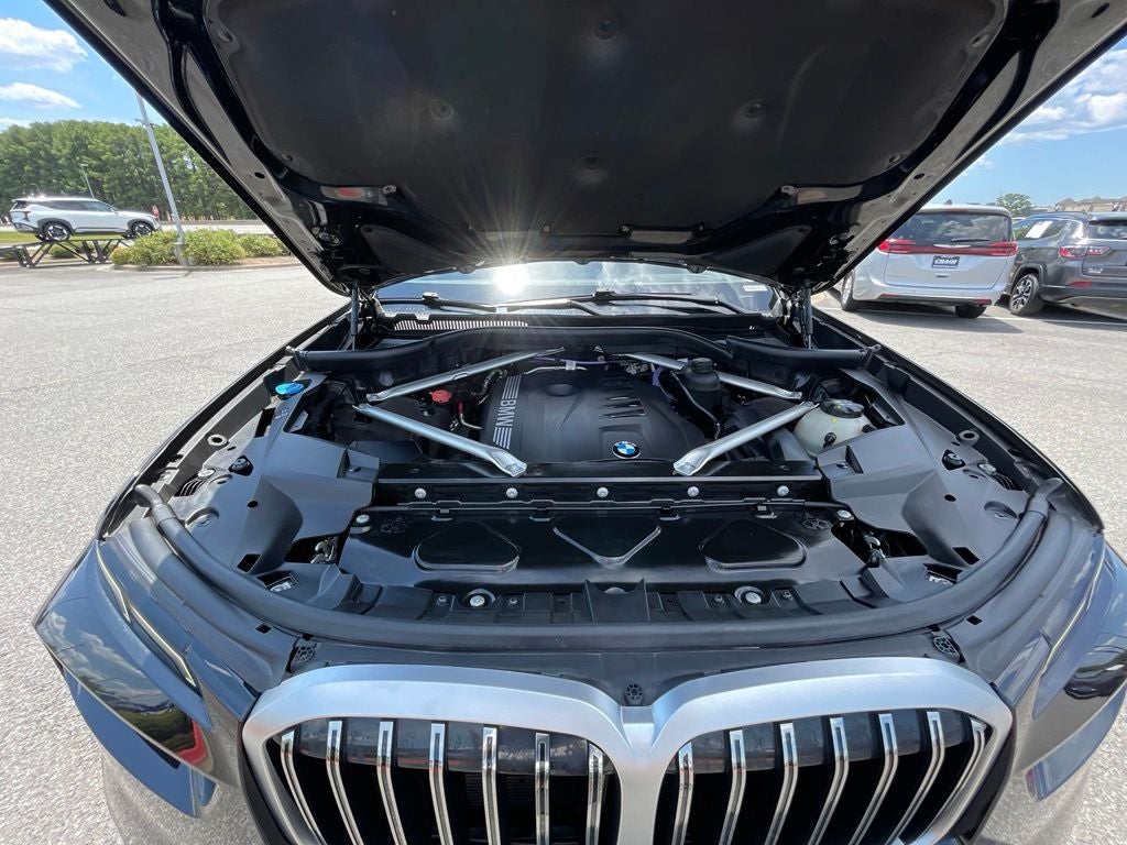 2024 BMW X7 xDrive40i