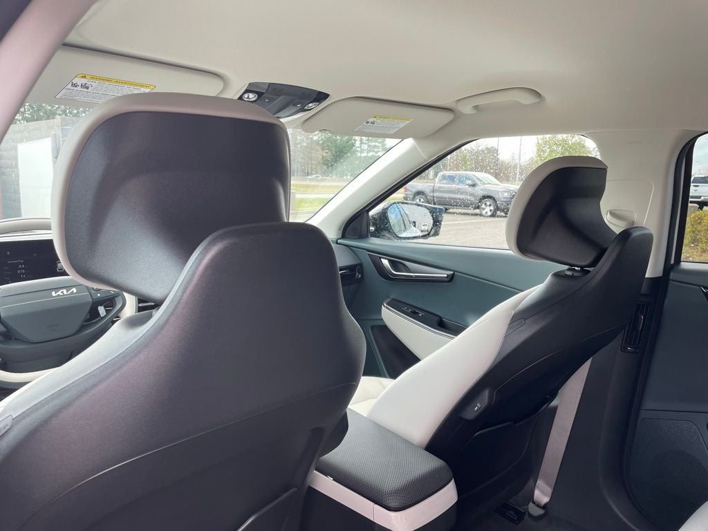 2025 Kia EV6 Wind
