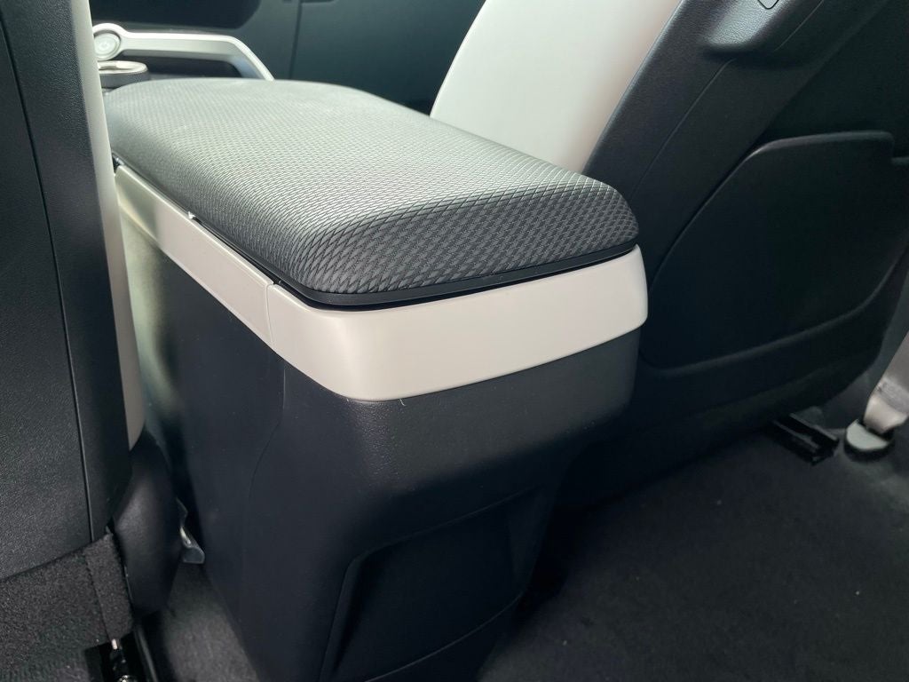 2025 Kia EV6 Wind