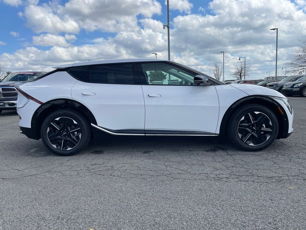 2025 Kia EV6 Wind