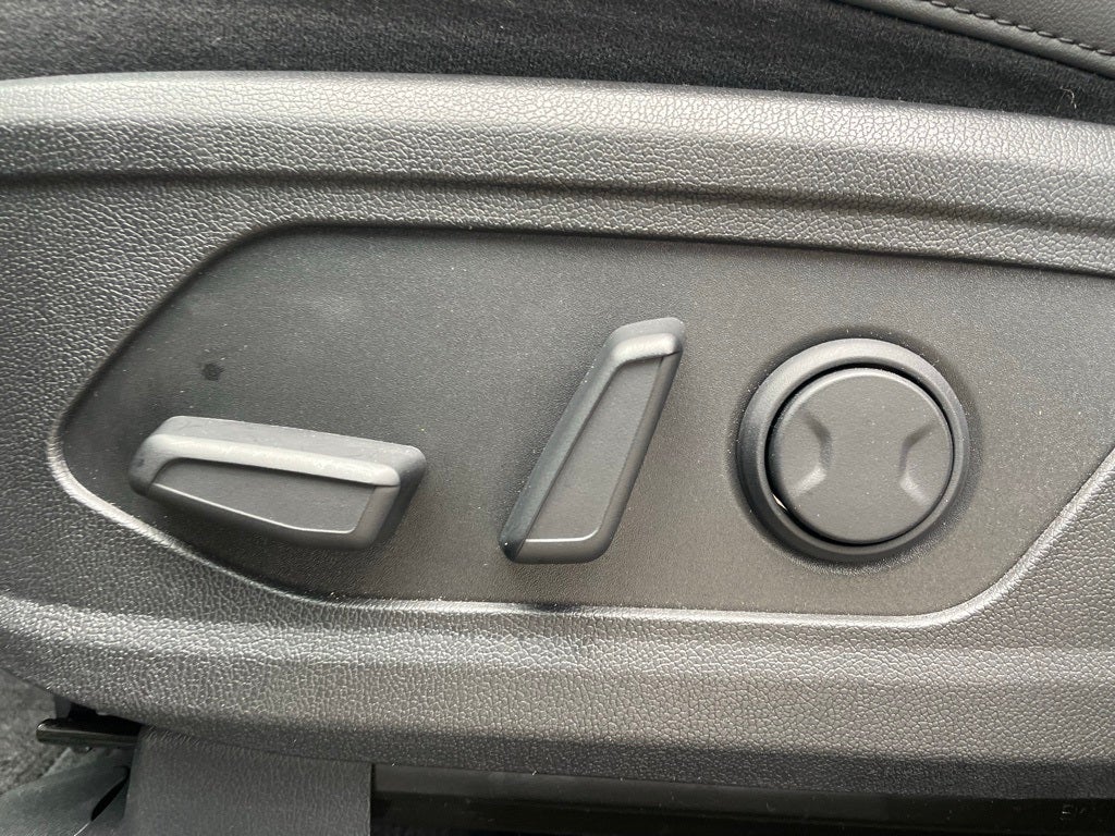 2025 Kia Sorento X-Line EX