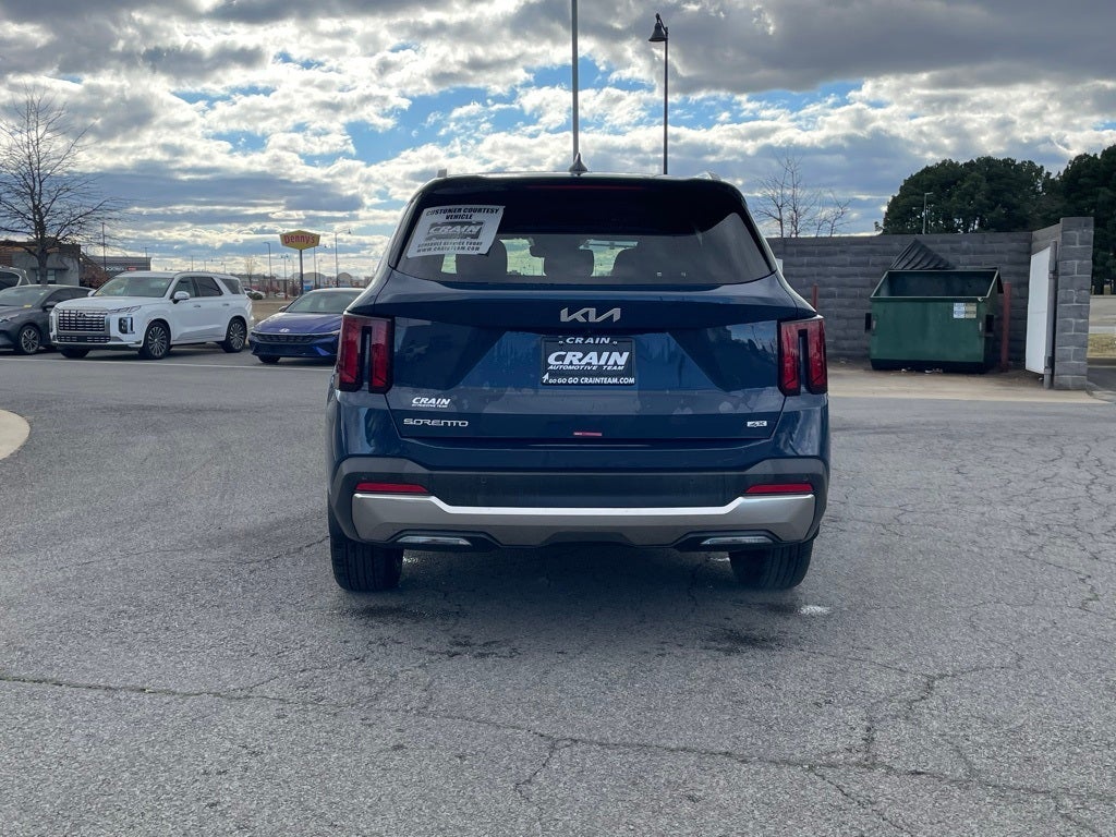 2025 Kia Sorento S
