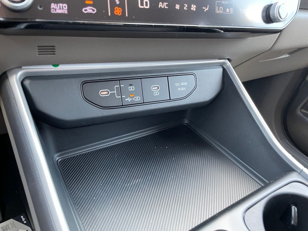 2026 Kia Carnival LXS