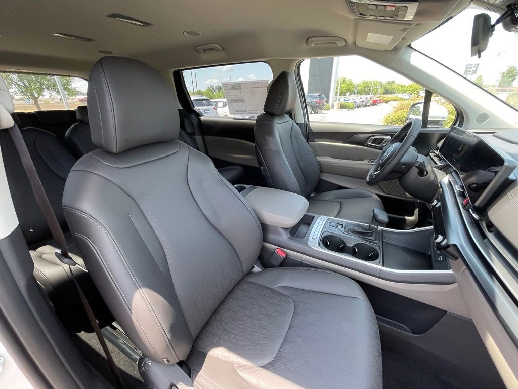 2026 Kia Carnival LXS