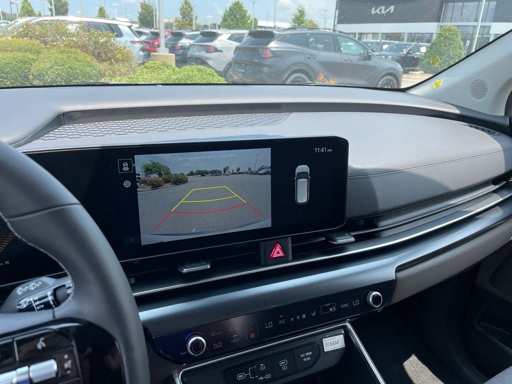 2027 Kia Carnival LX