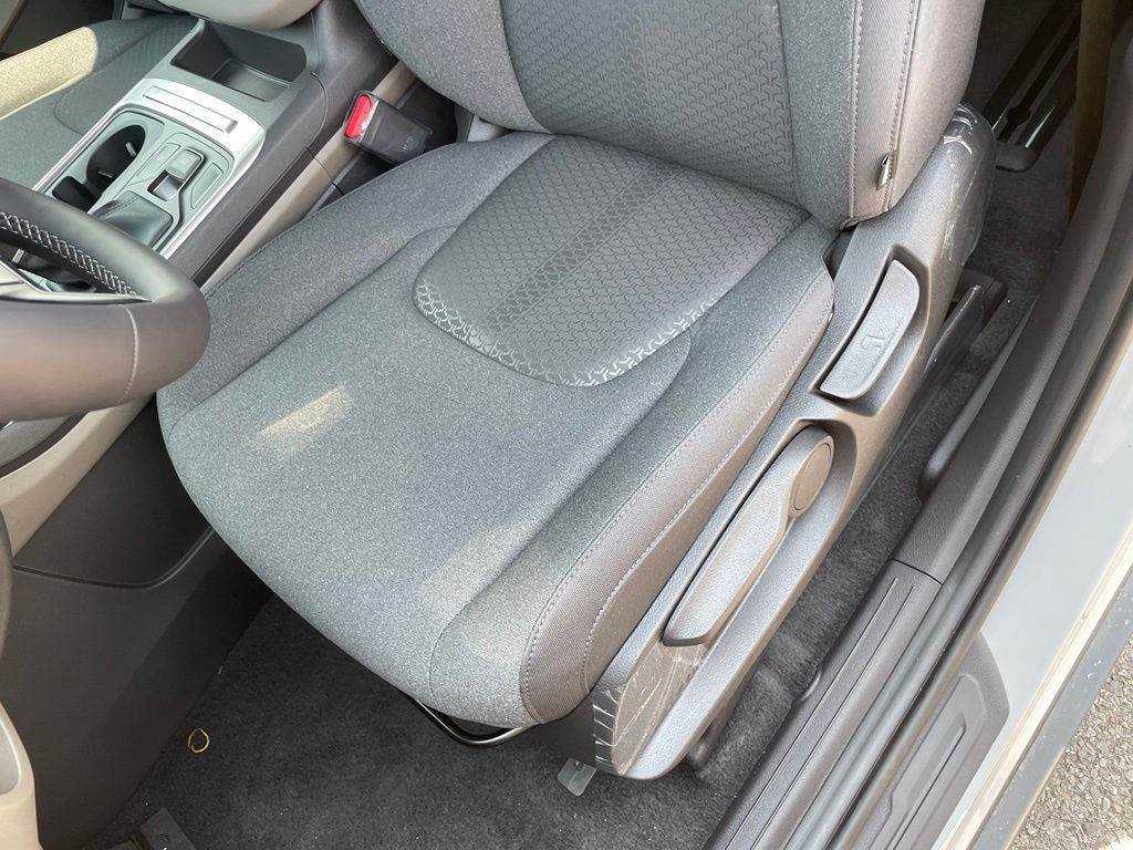 2027 Kia Carnival LX