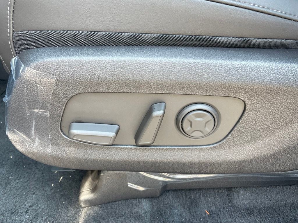 2027 Kia Carnival Hybrid EX
