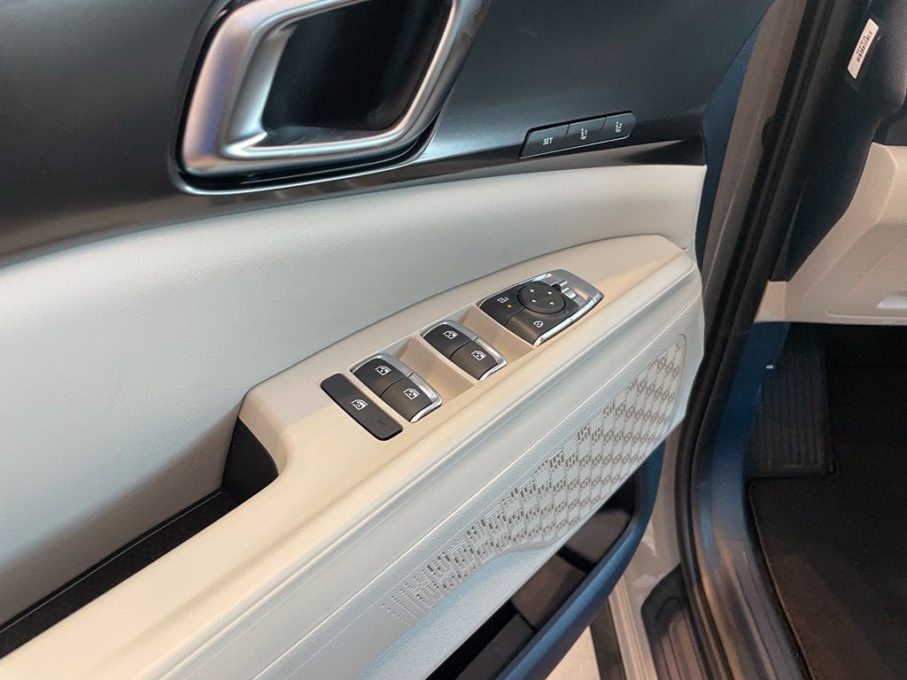 2027 Kia Carnival SX