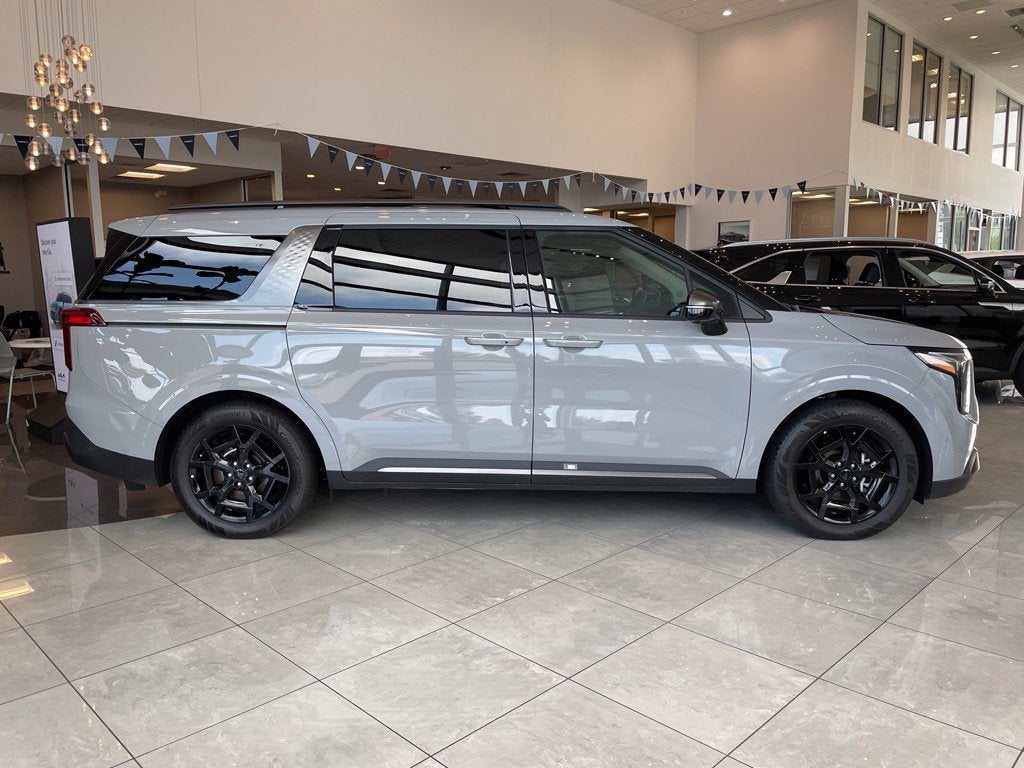 2027 Kia Carnival SX