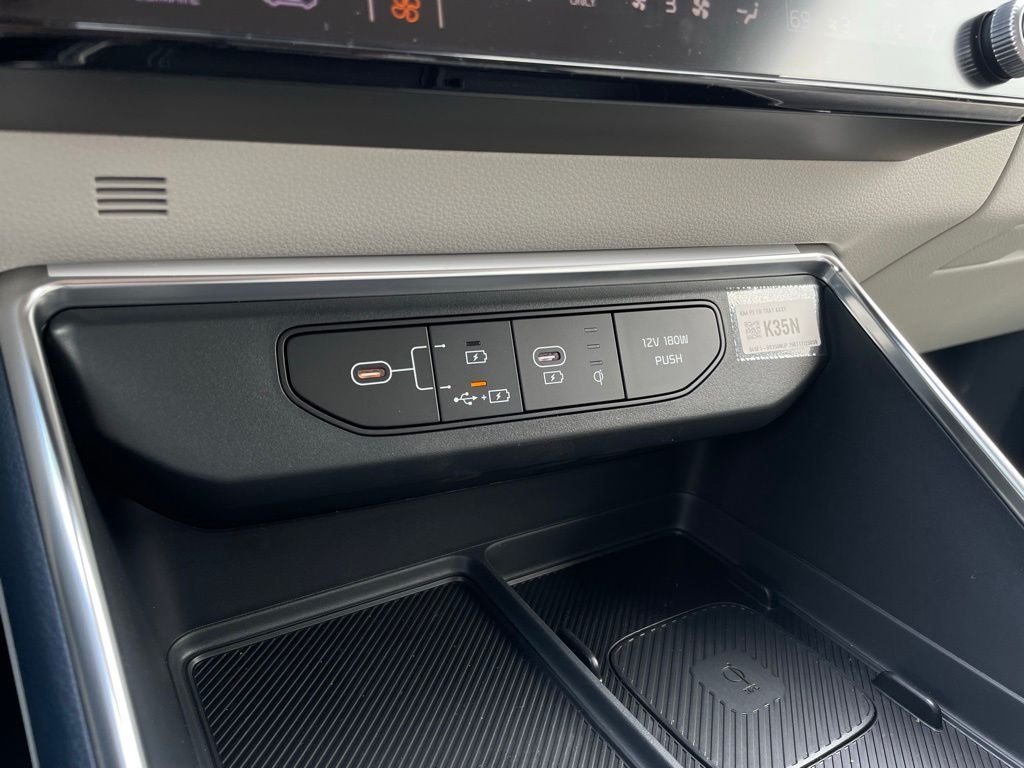 2026 Kia Carnival Hybrid SX