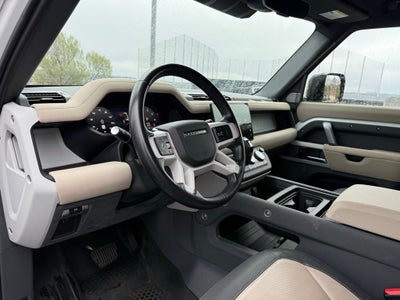 2023 Land Rover Defender 130 X-Dynamic SE