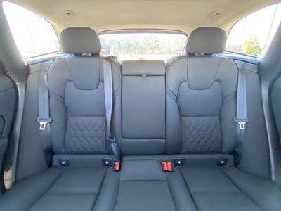 2026 Volvo XC60 B5 Core