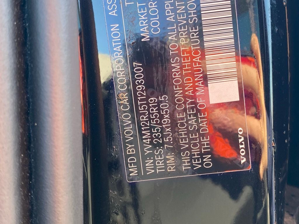 2026 Volvo XC60 B5 Core