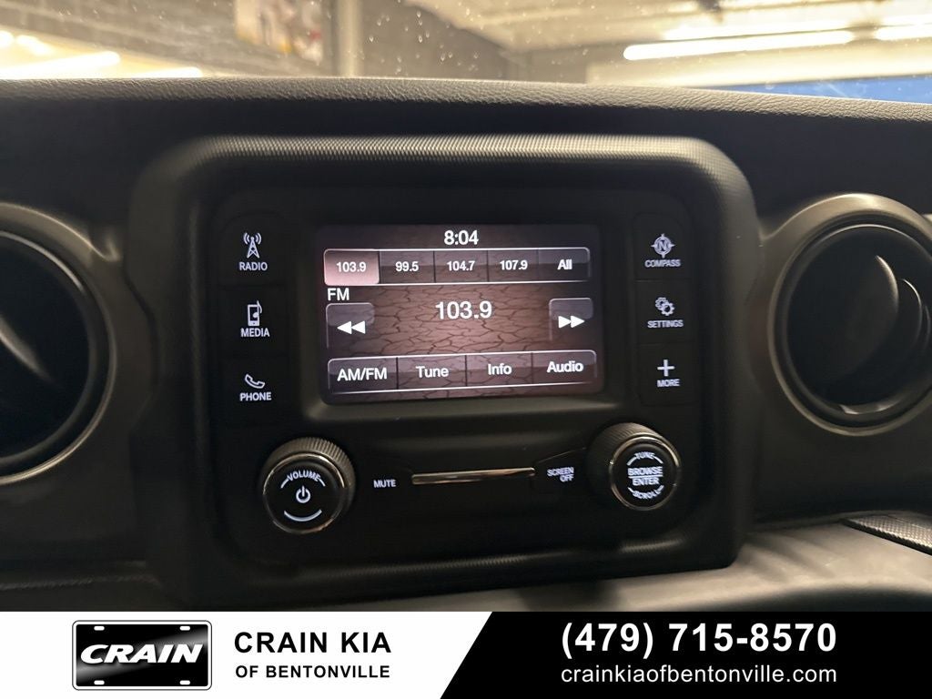 2021 Jeep Wrangler Sport - 4WD / CLEAN CARFAX HISTORY