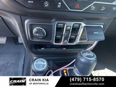 2018 Jeep Wrangler Unlimited Sahara - 4WD / ONE OWNER / LIFTED!