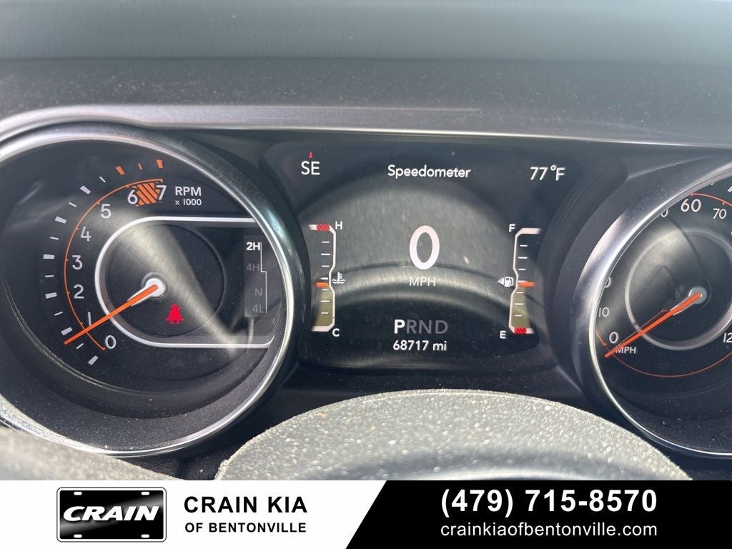 2020 Jeep Wrangler Unlimited Sahara - 4WD / SKY ONE TOUCH / ONE OWNER