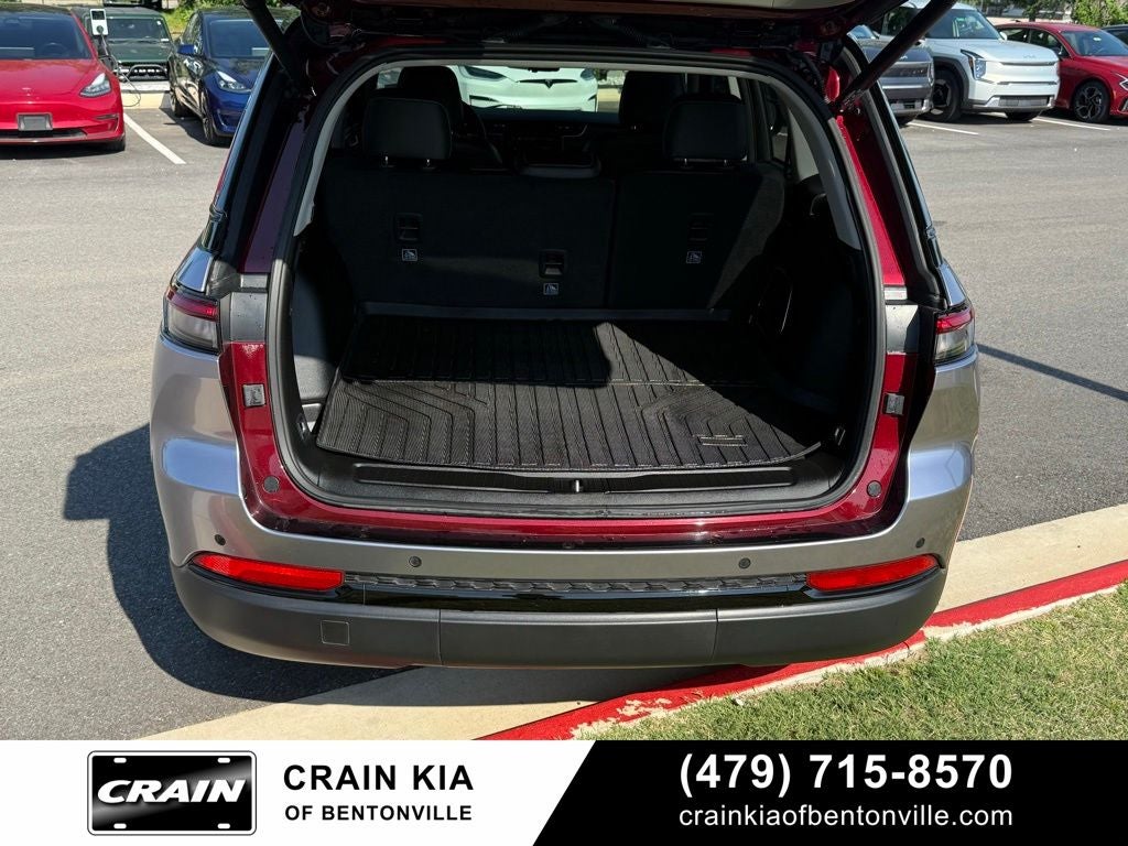 2023 Jeep Grand Cherokee Limited - 4WD / PANORAMIC SUNROOF / ONE OWNER