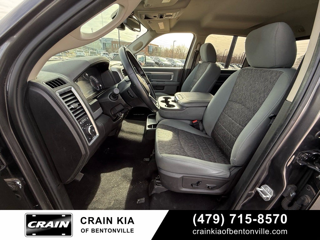 2019 RAM 1500 Classic Big Horn - 4WD / CLEAN CARFAX