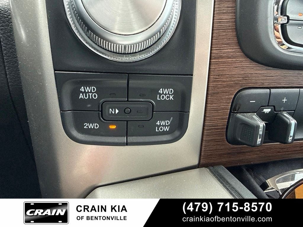 2016 RAM 1500 Laramie - 4WD / CLEAN CARFAX / ONE OWNER