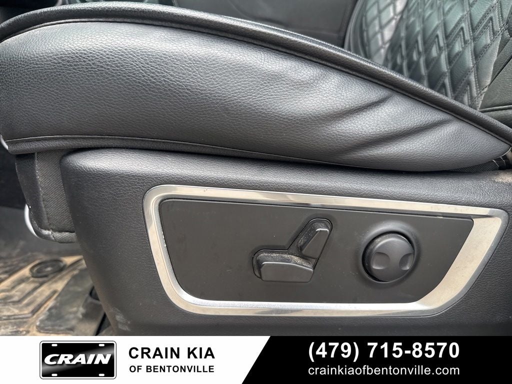 2025 RAM 1500 Laramie - 4WD / CLEAN CARFAX