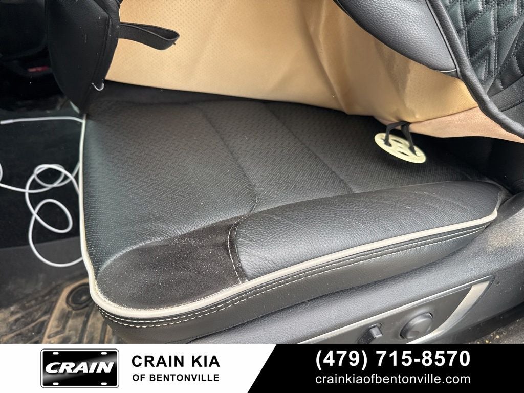 2025 RAM 1500 Laramie - 4WD / CLEAN CARFAX