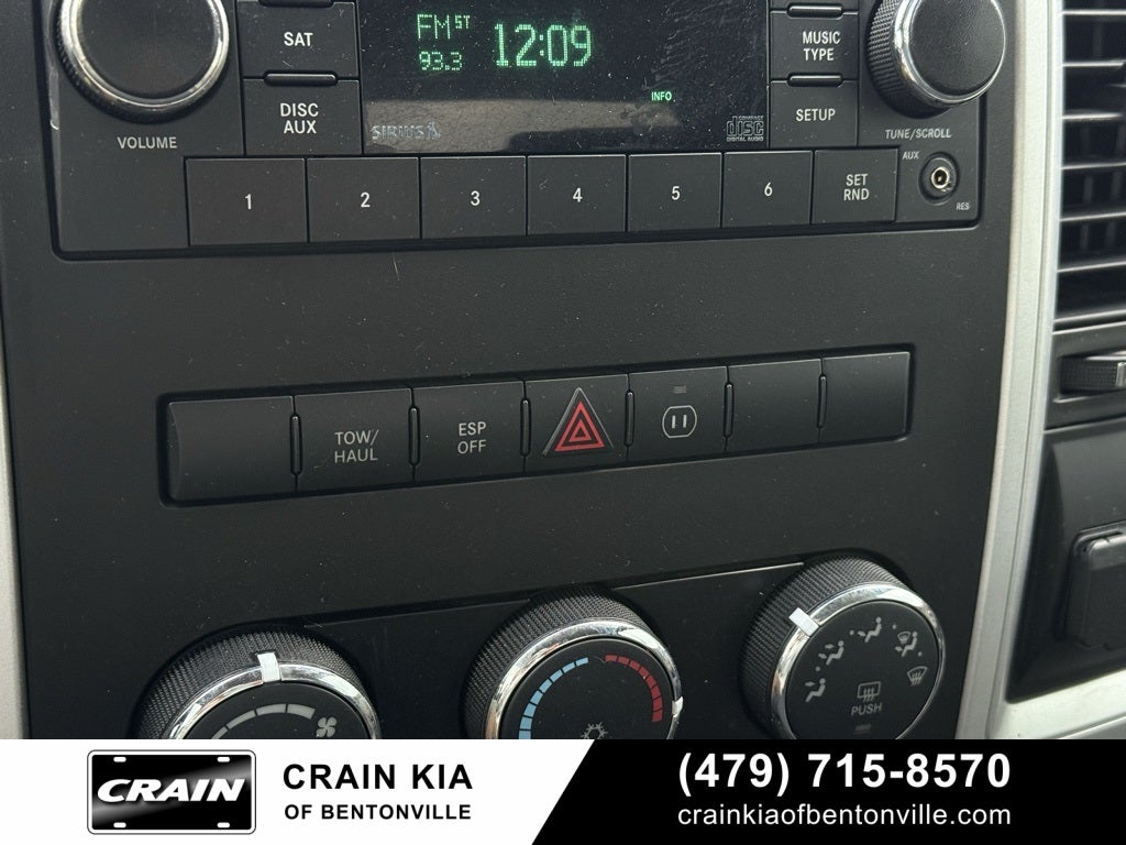 2009 Dodge Ram 1500 SLT - CLEAN CARFAX / GOOD MILES