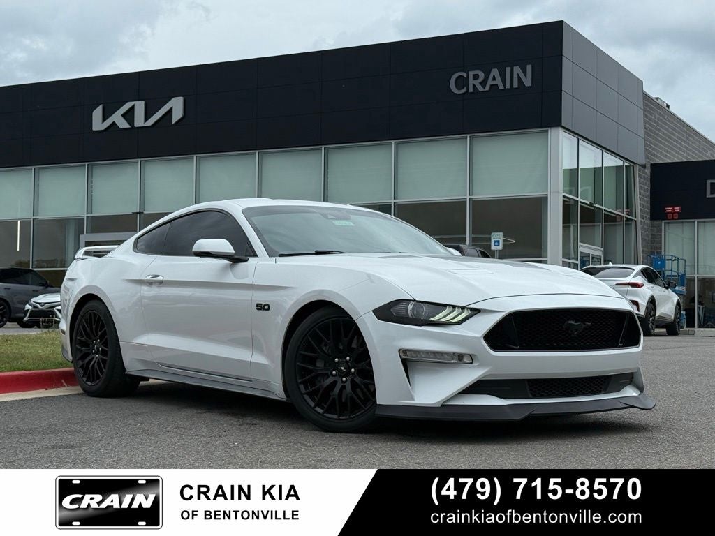 2020 Ford Mustang GT Coupe Premium's photo
