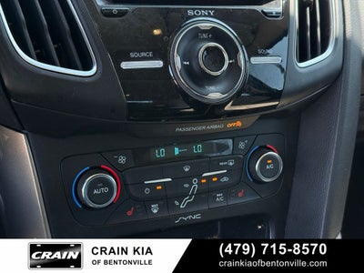 2018 Ford Focus Titanium - SUNROOF / CLEAN CARFAX / LOW MILES!