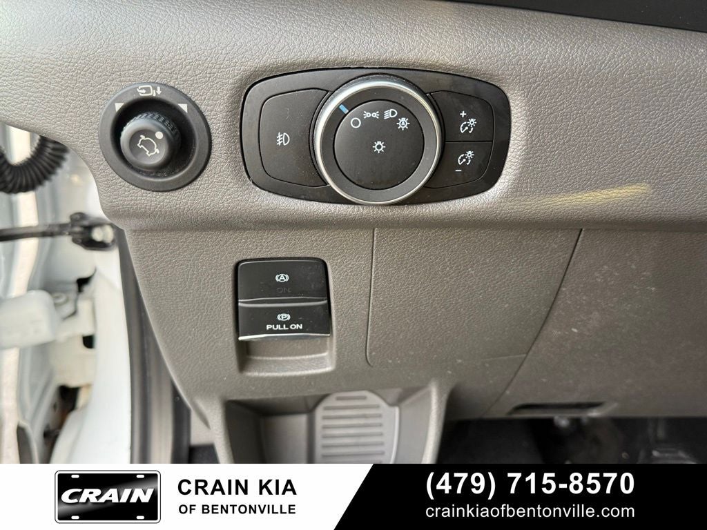 2024 Ford Transit-350 XLT - 12 PASSENGER / CLEAN CARFAX / ONE OWNER