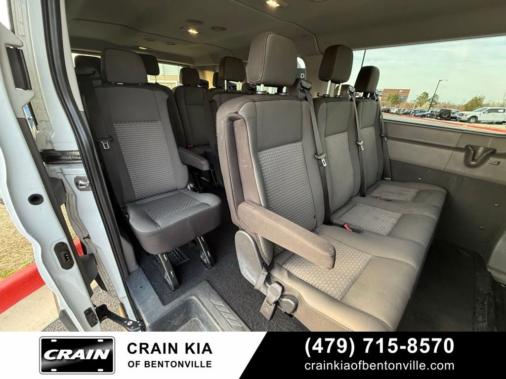 2024 Ford Transit-350 XLT - 12 PASSENGER / CLEAN CARFAX / ONE OWNER