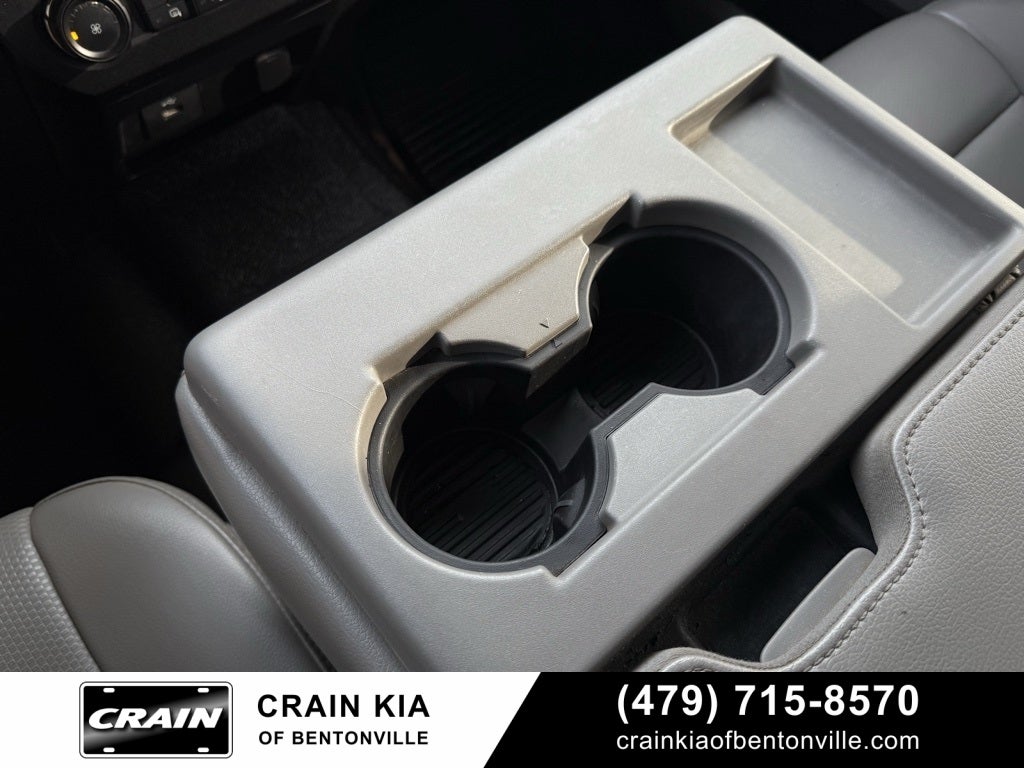 2019 Ford F-250SD XL - 4WD / CLEAN CARFAX