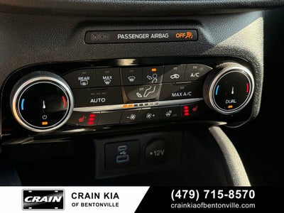 2022 Ford Escape Titanium - AWD / PANORAMIC SUNROOF / CLEAN CARFAX