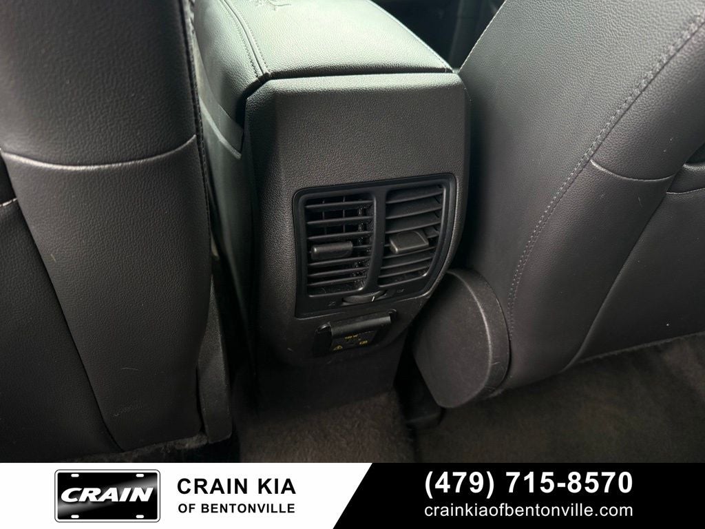 2019 Ford Escape Titanium - 4WD / CLEAN CARFAX