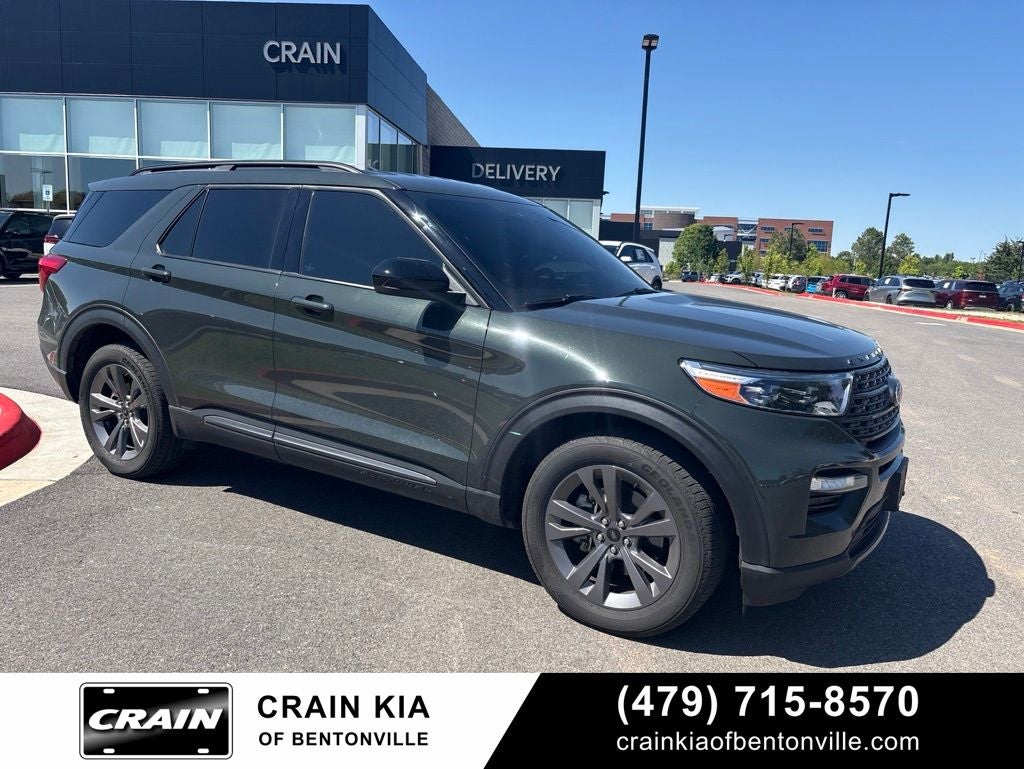 2024 Ford Explorer XLT 4WD's photo