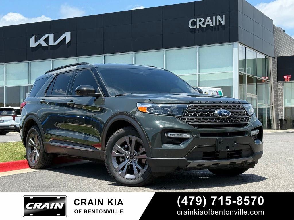 2024 Ford Explorer XLT - 4WD / CLEAN CARFAX / ONE OWNER